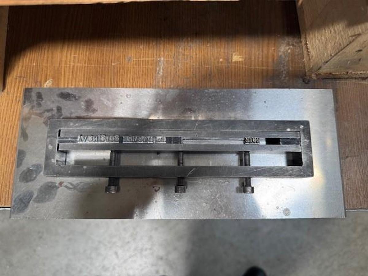 Used UNIMARK  UM 75.2