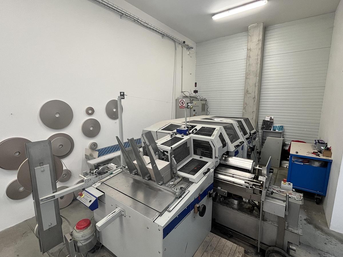 Used Kolbus DA 260 - automatický deskovací stroj 