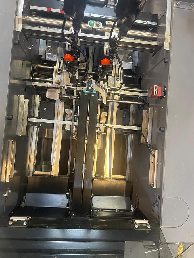 Used DUPLO DBM 600 – Automatická brožurovací linka V1