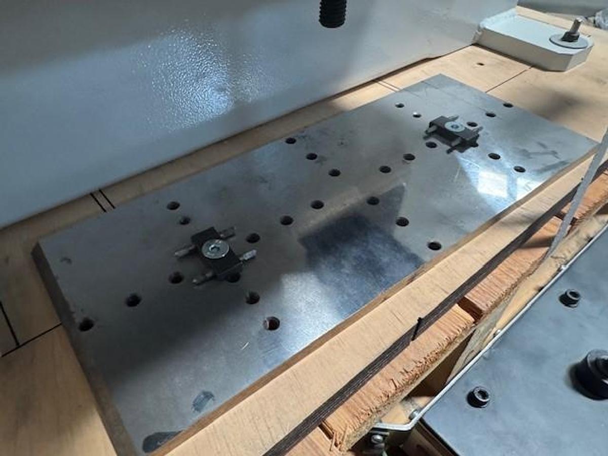 Used UNIMARK  UM 75.2