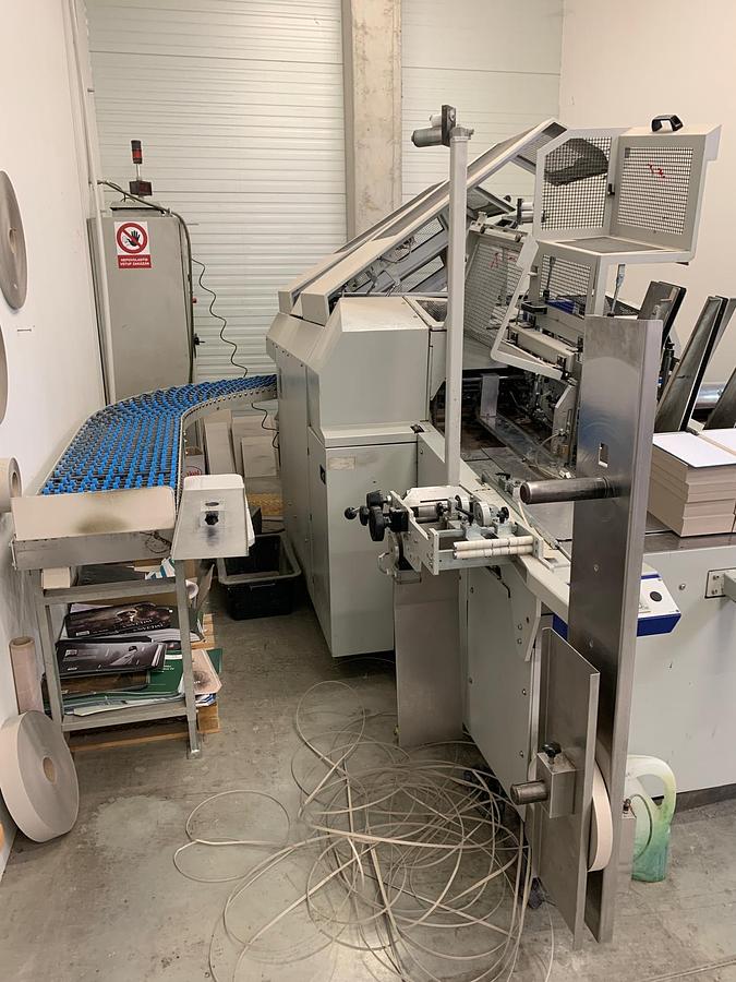 Used Kolbus DA 260 - automatický deskovací stroj 