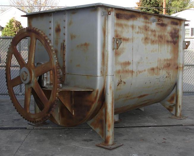 Used 250 CU. FT. YOUNG RIBBON BLENDER - C/S