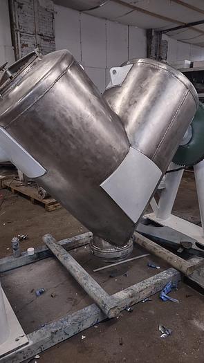 Used 20 CU. FT. P-K TWIN SHELL BLENDER -S/S (#9667)