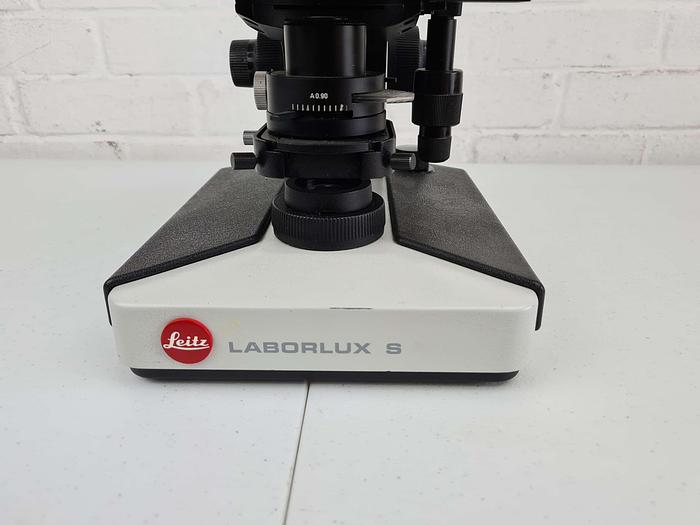Used Leitz Laborlux S Microscope for Sale in WaltonontheNaze, Un...