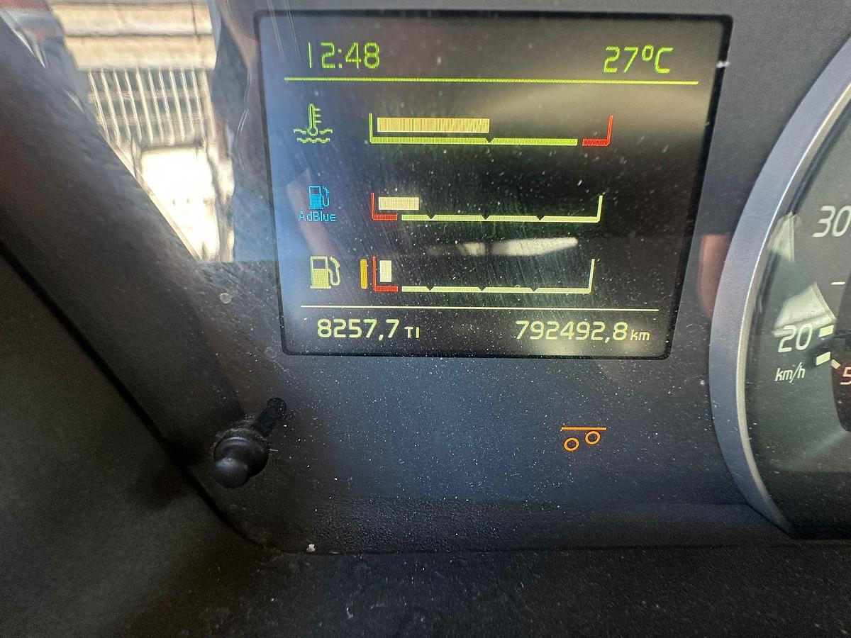 Usato Motrice tre assi Volvo FH 460 6x2 con Biga due assi comunicante km CERTIFICATI