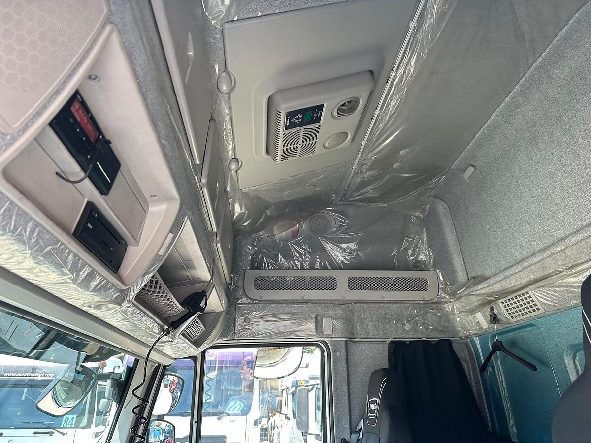 Usato iVECO STRALIS 460 CABINA A/T POMPA E PRESA DI FORZA ADR