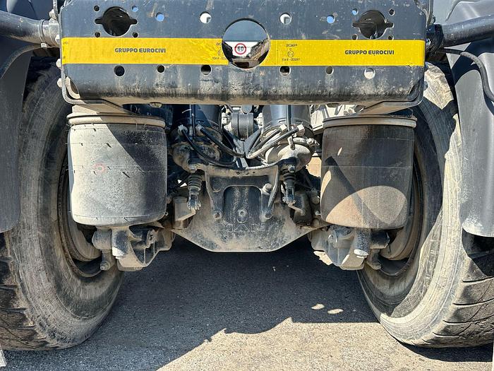 Usato MAN TGA 33.480  6X4 MEZZO D'OPERA