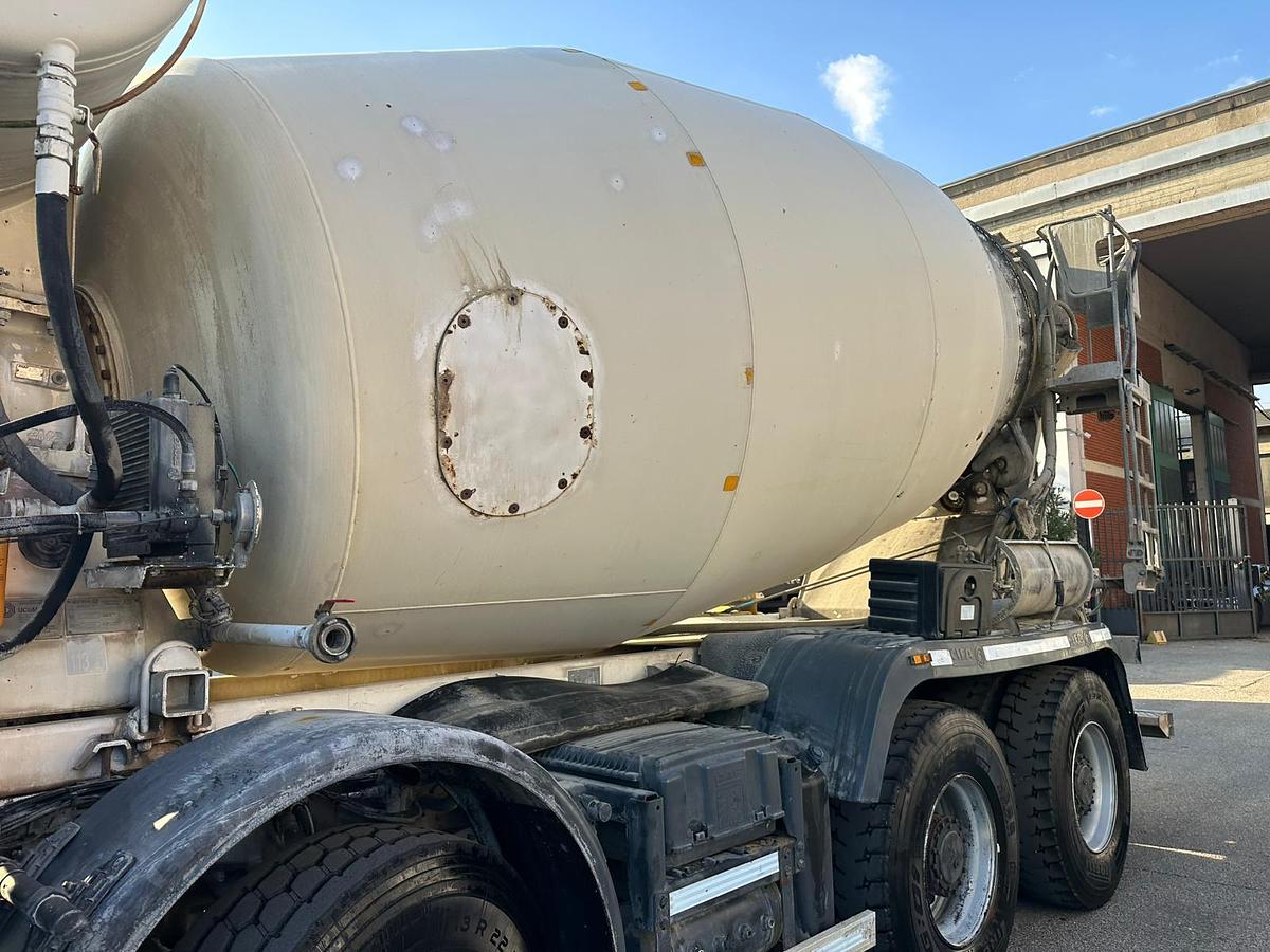 Usato Motrice Quattro assi Daf CF 85.450 8X4 AUTOBETONIERA CON ALLESTIMENTO CIFA 