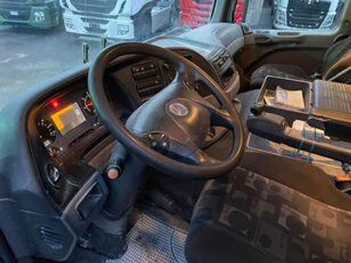 Usato 2004 MERCEDES-BENZ Actros 3241