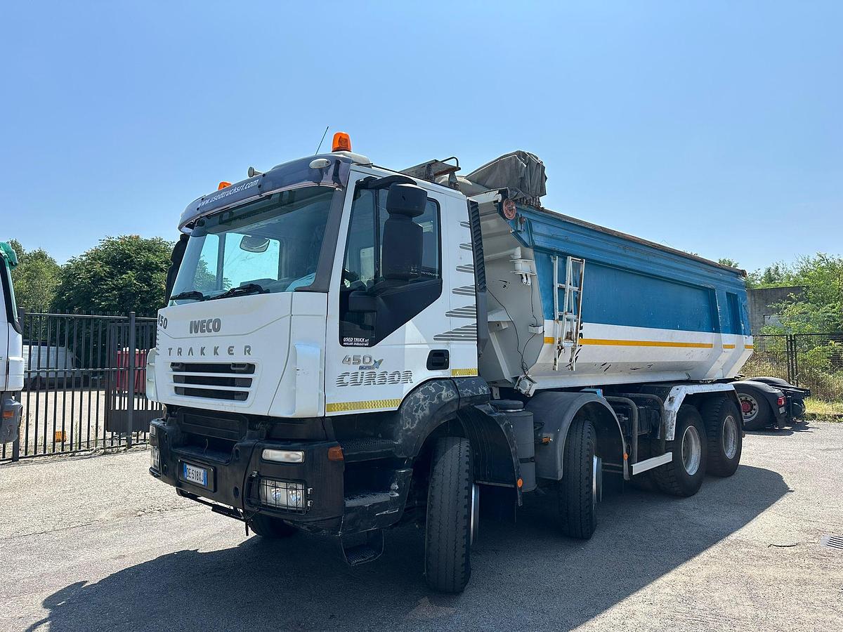 Usato Iveco Trackker 450 8x4 Ribaltabile posteriore MINERVA EURO 5