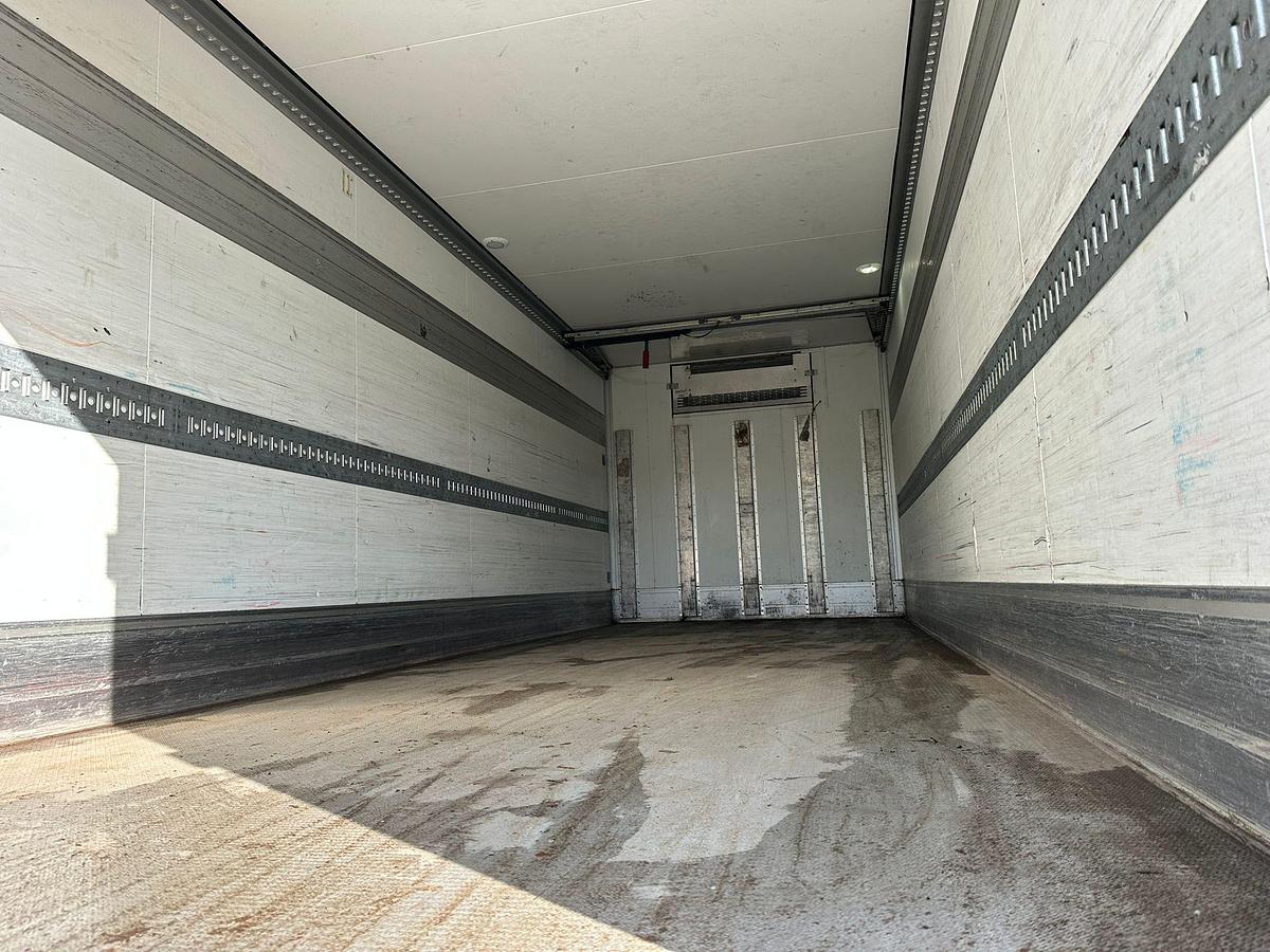 Usato Motrice tre assi Iveco Stralis 260s46 con Cella Frigo con motore ELETTRICO