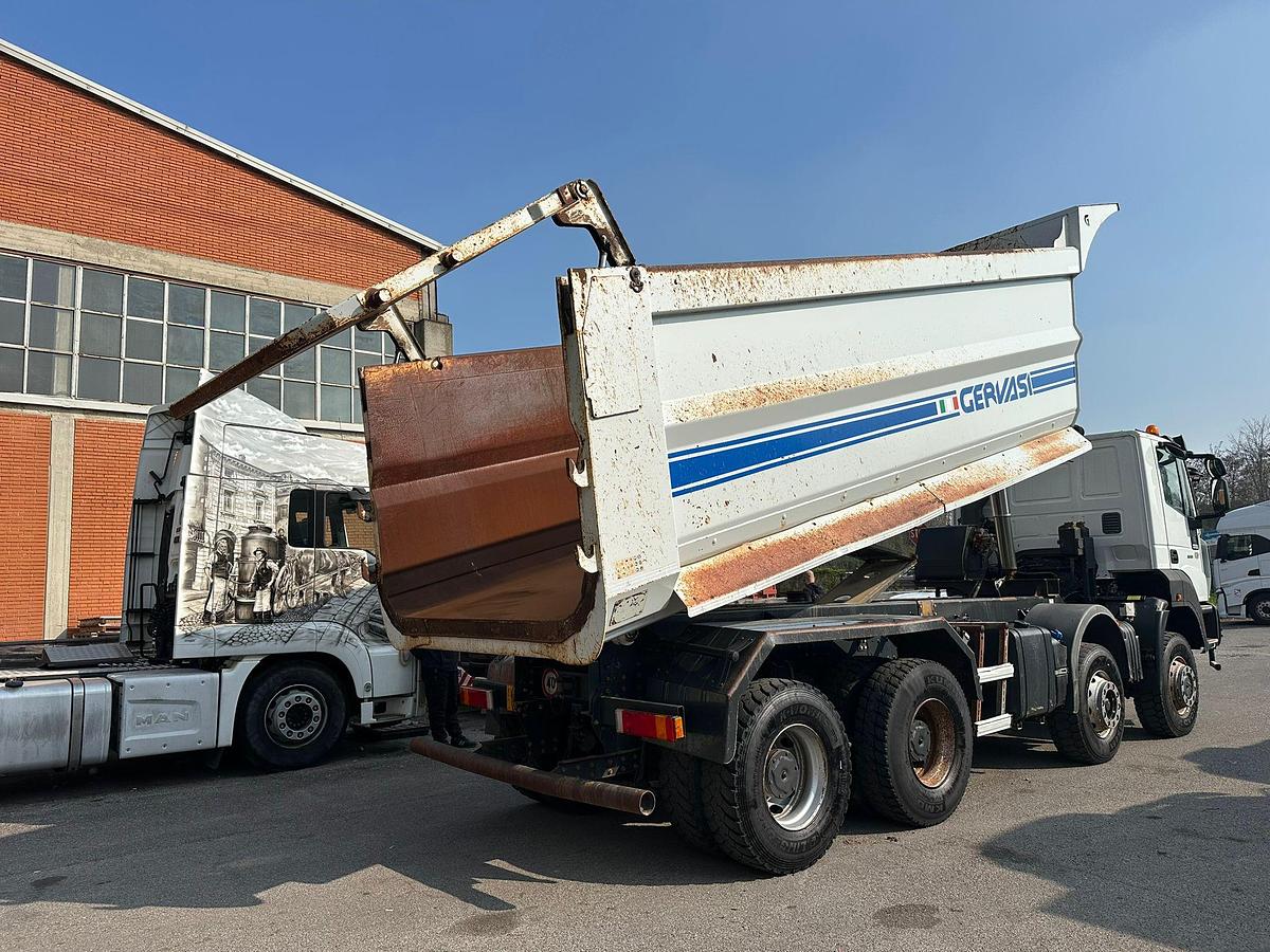 Usato ASTRA HD 500 8X6 RIBALTABILE POSTERIORE TARGA GIALLA