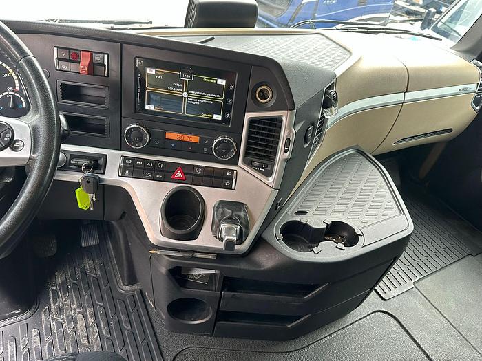 Usato Mercedes Actros 18.48 Giga/Space 2018