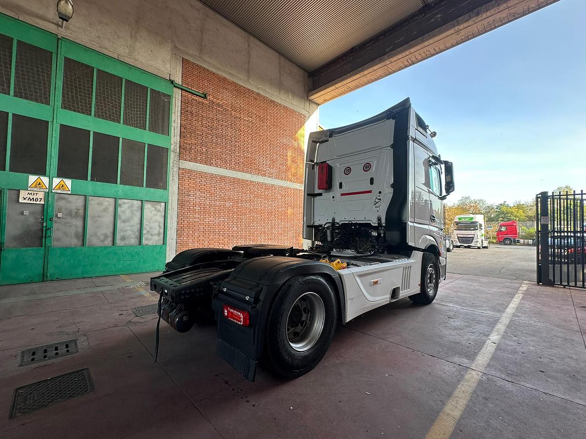 Usato Mercedes actros 18.53 cabina Giga/Space 2021