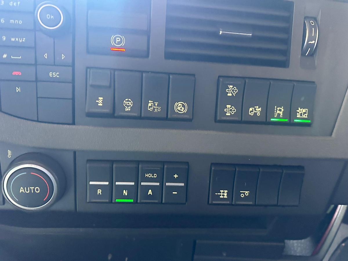 Usato Volvo FH 460 cambio automatico adr tutte le classi 2020