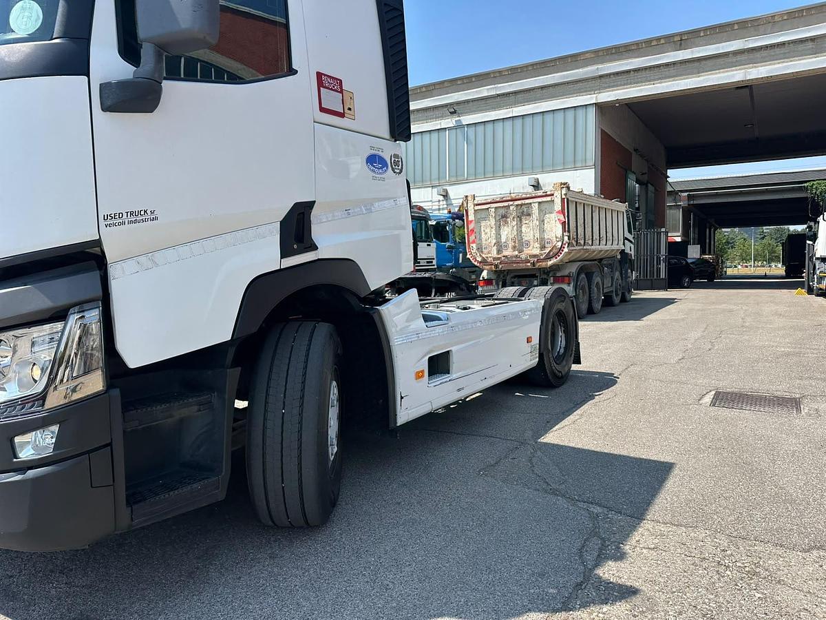 Usato Renault T 440 cambio automatico retarder ADR tutte le classi