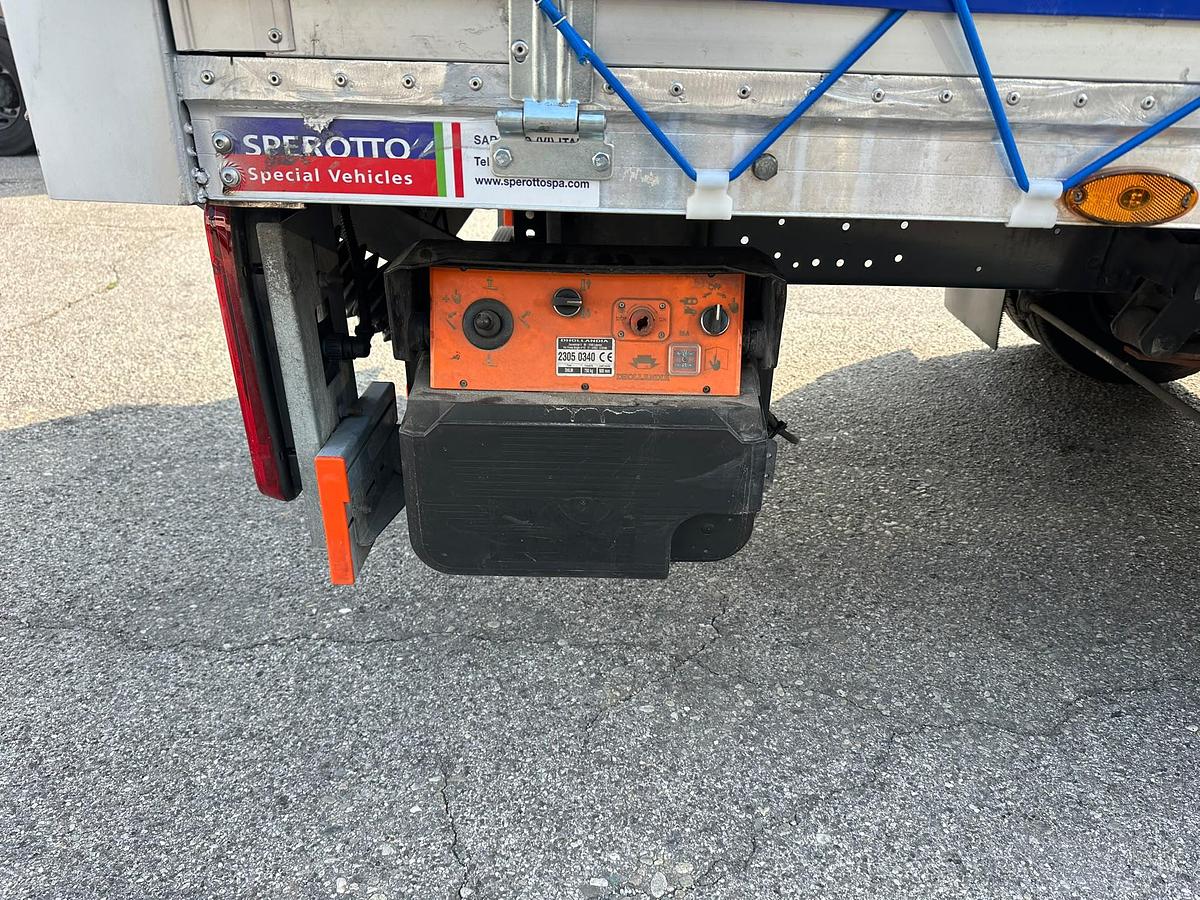 Usato Iveco Daily 35c14 Centina e telo con sponda battente 2023