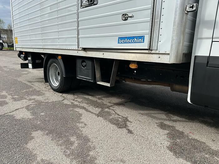 Usato IVECO DAILY 35c14 Furgone Box con sponda euro 6 E 2023