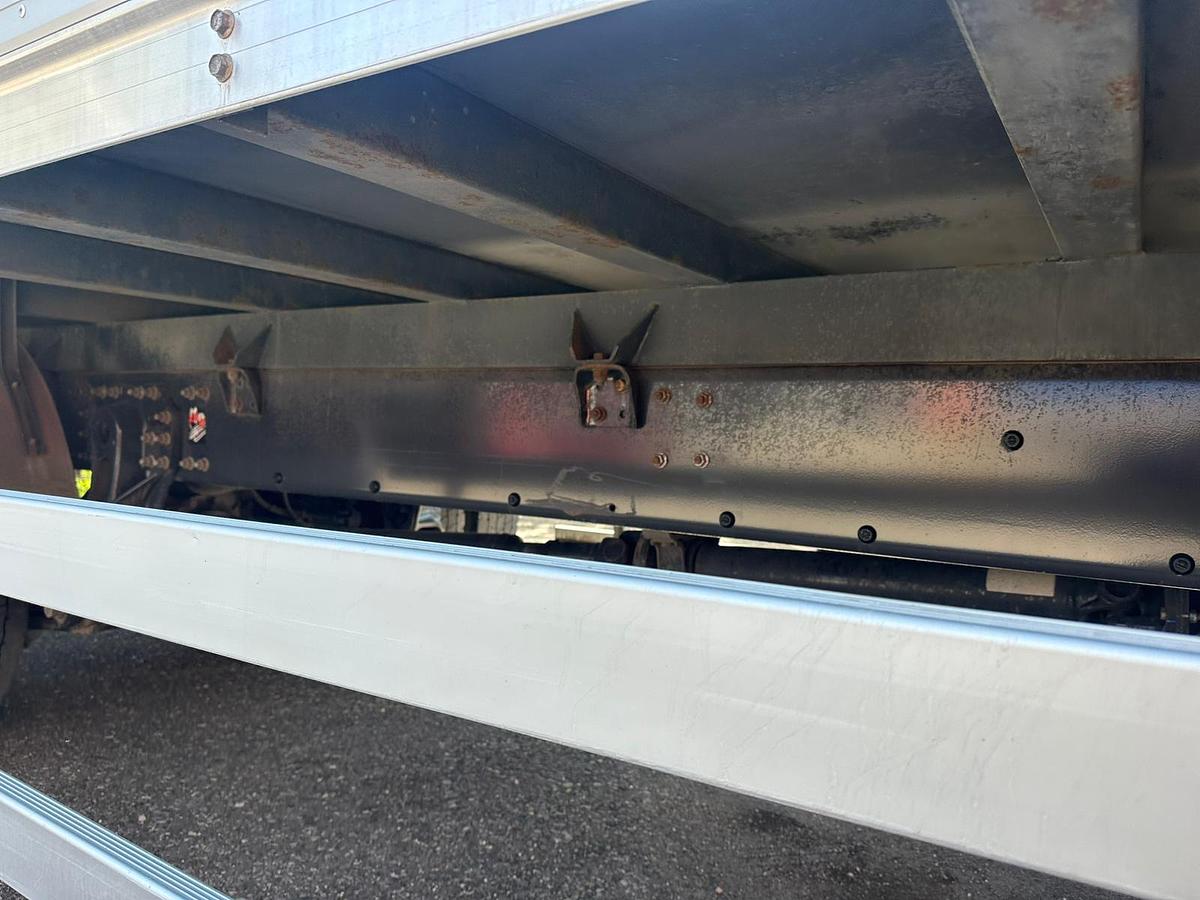 Usato RENAULT D 180.280 FURGONE CON SPONDA