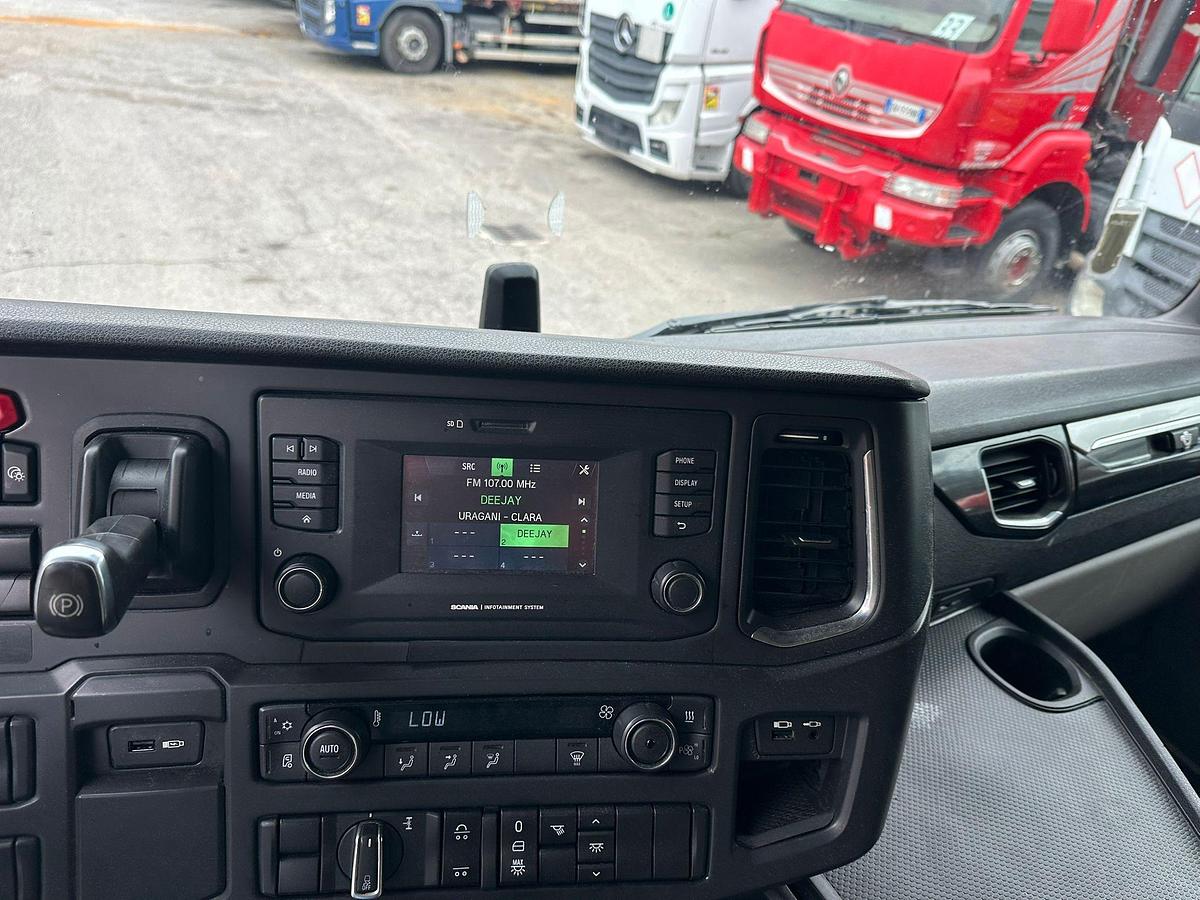 Usato Scania R 520 6x2 Automatico Retarder