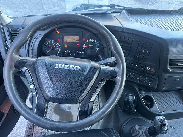 Usato Iveco Trackker 450 8x4 Ribaltabile posteriore Andreoli