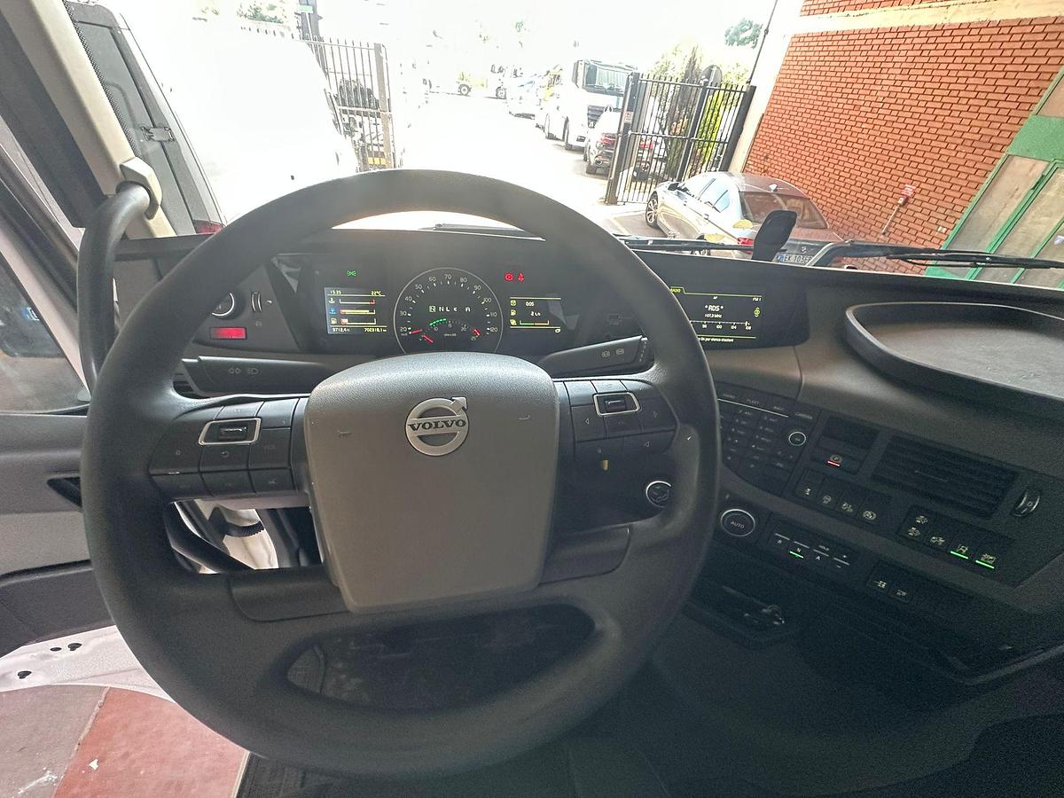 Usato Volvo FH 460 AUTOMATICO WEB /PLUS ANNO 2020 ADR TUTTELE CLASSI