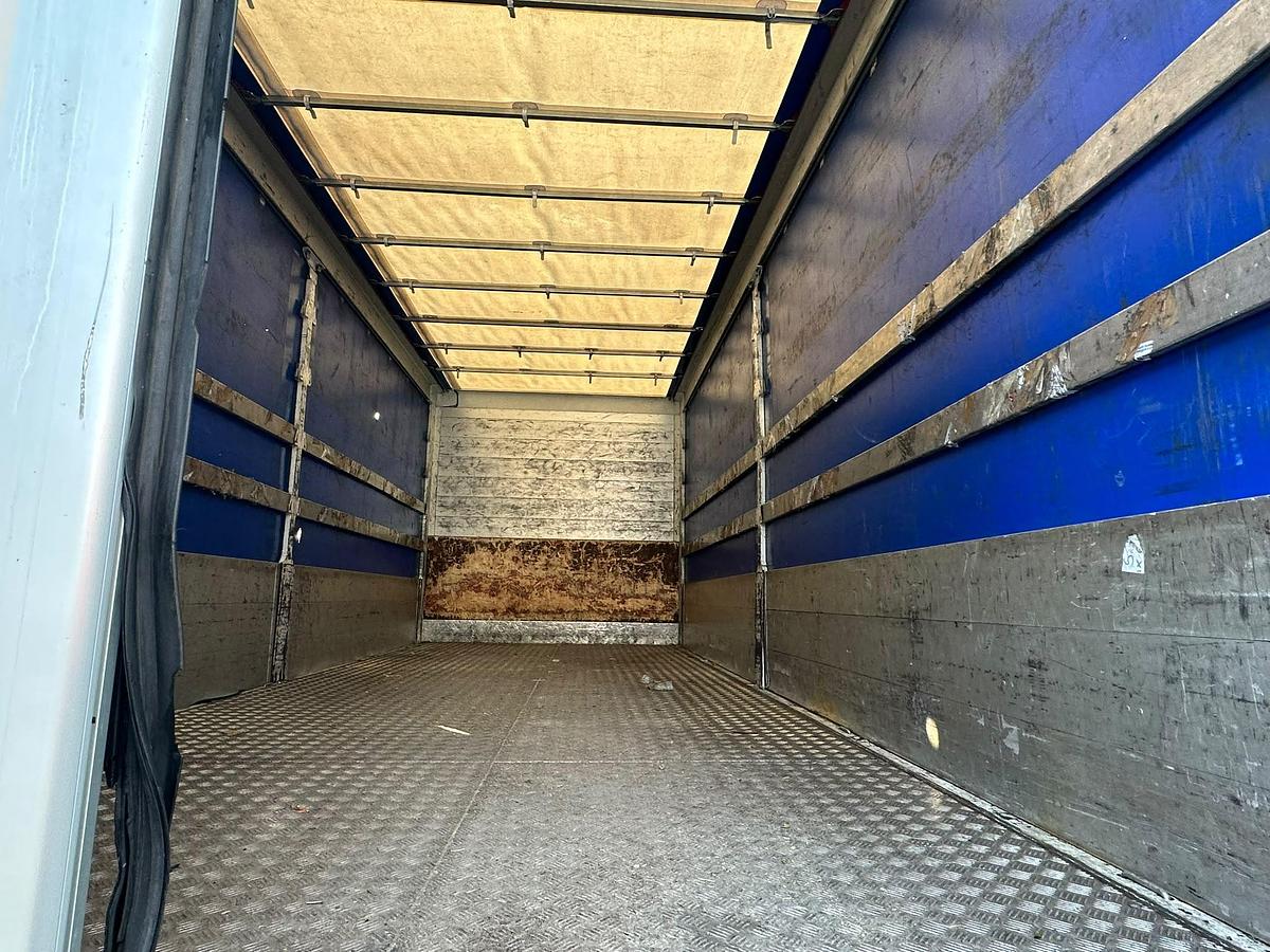 Usato Mercedes Atego 1221 centina e telo mt 6.50