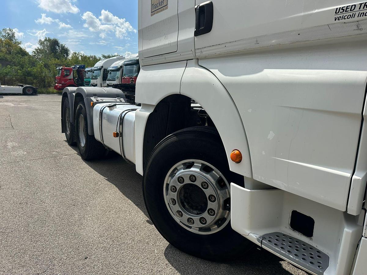 Usato MAN tga 33.480 6X4 Cambio Manuale retarder sospensioni balestre