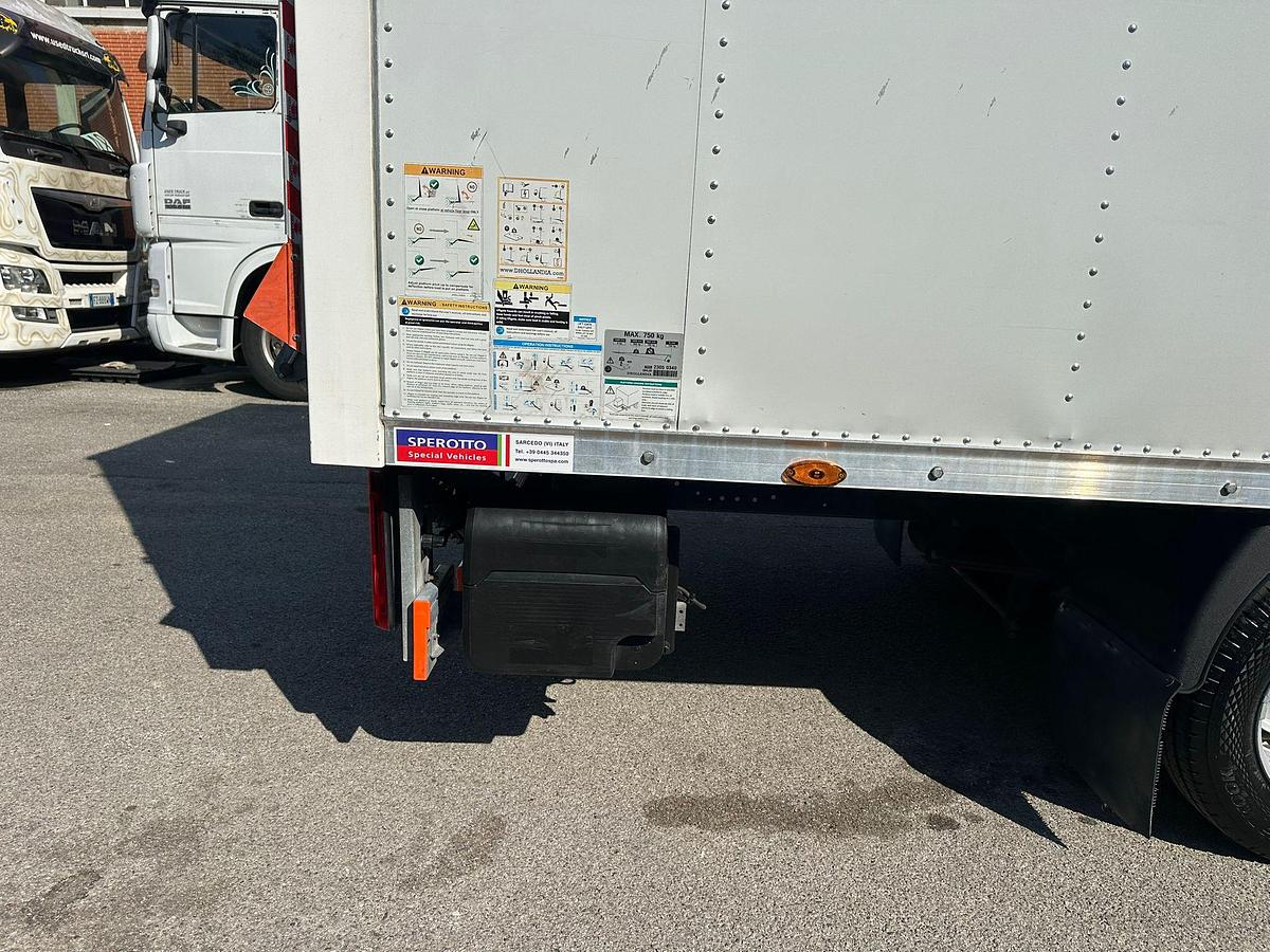 Usato IVECO DAILY 35 C14 FURGONE BOX CON SPONDA EURO 6 B 2024