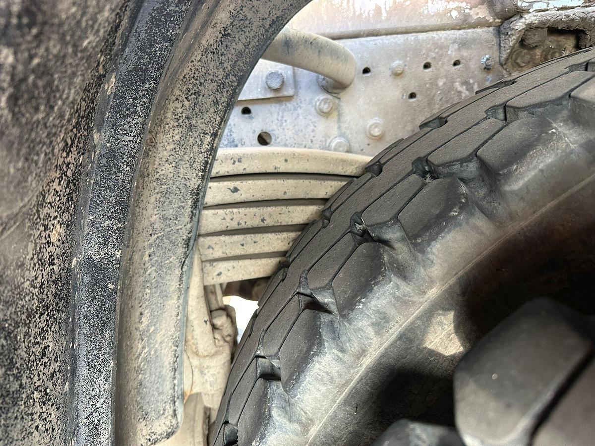 Usato Motrice Quattro assi Mercedes Actros 41.44 8x4 Autobetoniera con motore ausiliario