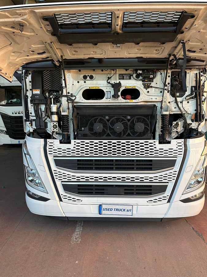 Usato VOLVO FH 500 AUTOMATICO WB/PLUS KM 250.000 2022