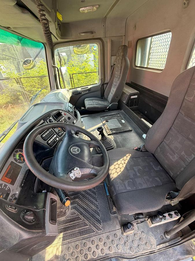 Usato MERCEDES ACTROS 33.44 K 6X4 RIBALTABILE TRILATERALE 2007