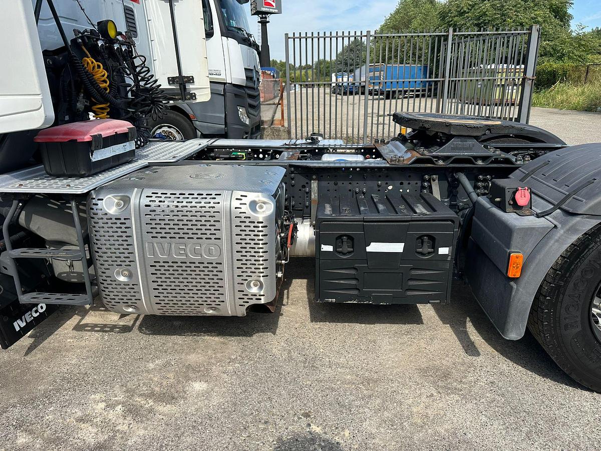 Usato Iveco Stralis 460 cabina A/T ADR