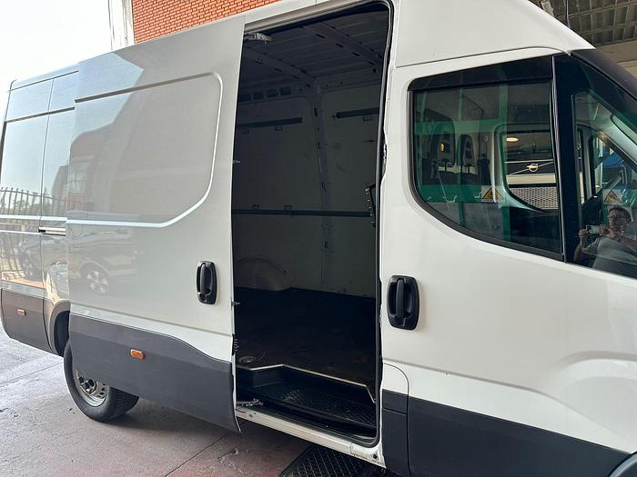 Usato Iveco Daily 35s16 LH2 Passo Medio alto euro 6 B