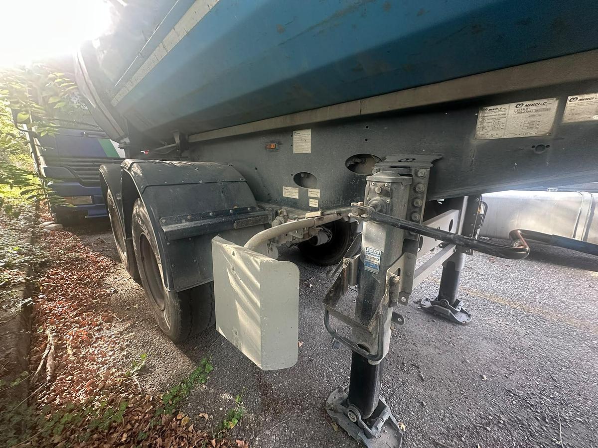 Usato SEMIRIMORCHIO MENCI SA740 DUE ASSI MEZZOD'OPERA
