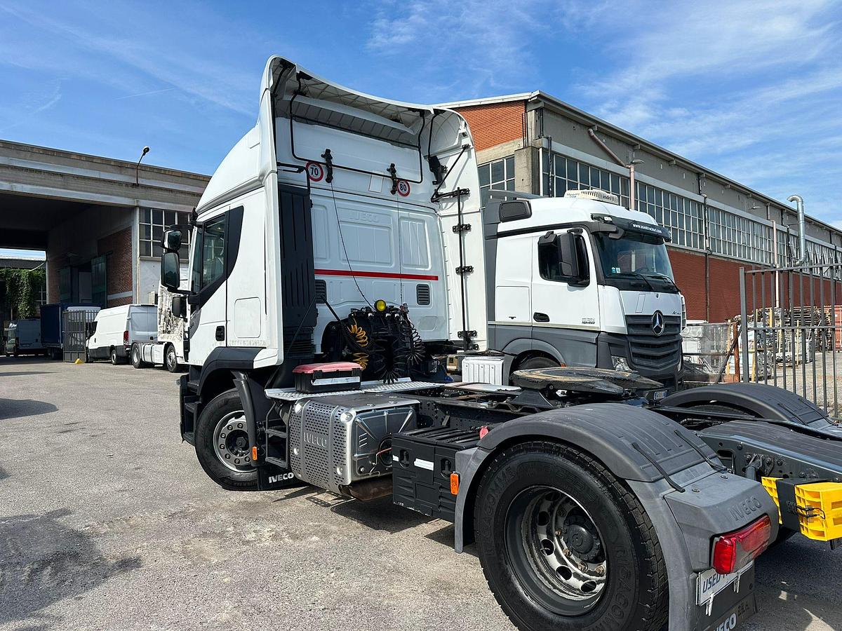 Usato Iveco Stralis 460 cabina A/T ADR