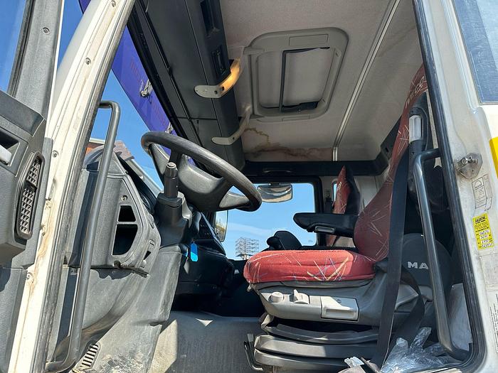 Usato MAN TGA 33.480  6X4 MEZZO D'OPERA