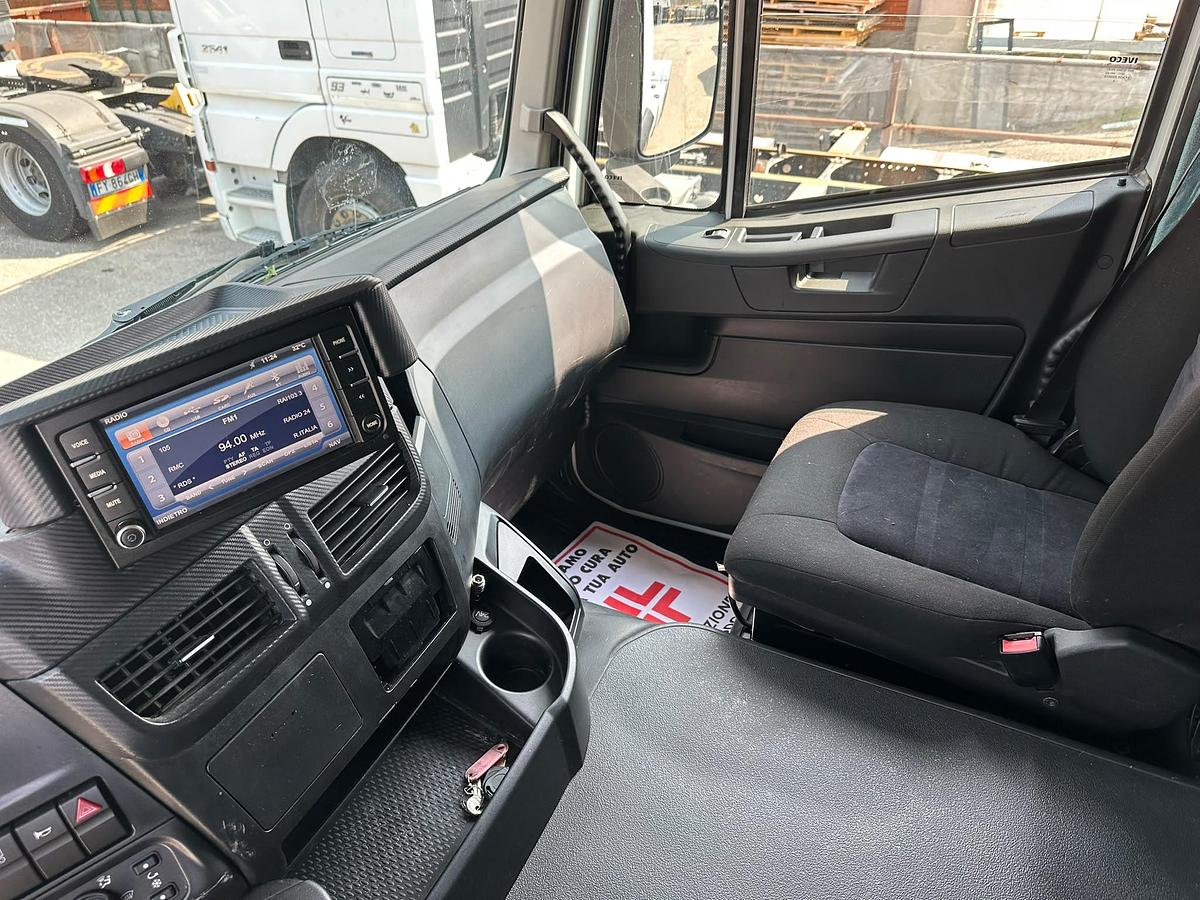 Usato Iveco Stralis 460 cabina A/T POMPA E PRESA DI FORZA ADR