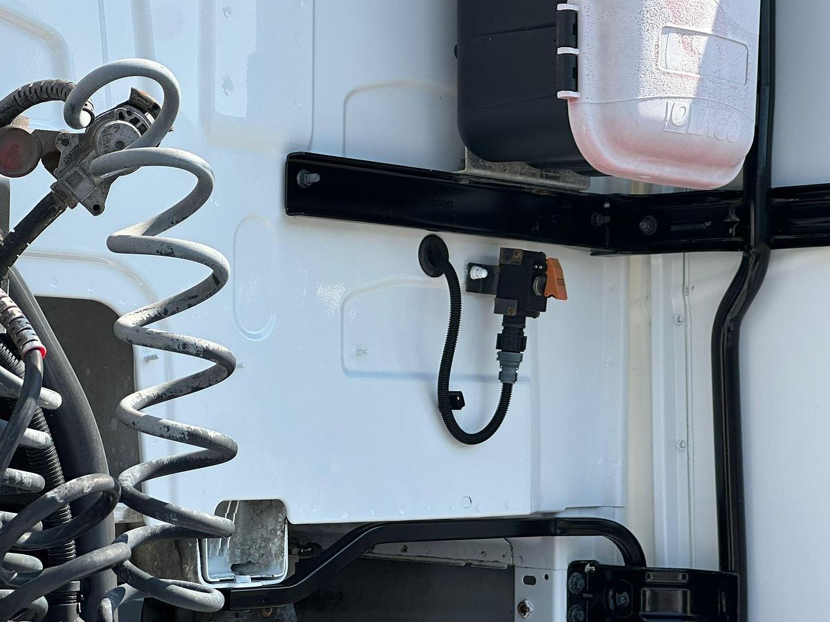 Usato Volvo FH 500 Automatico Web/Plus POMPA E PRESA DI FORZA KM 470.000