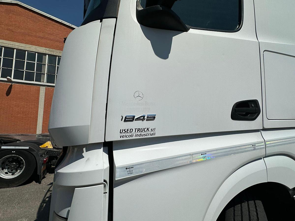 Usato MERDEDES ACTORS 1845 ADR TUTTE LE CLASSI KM 570000