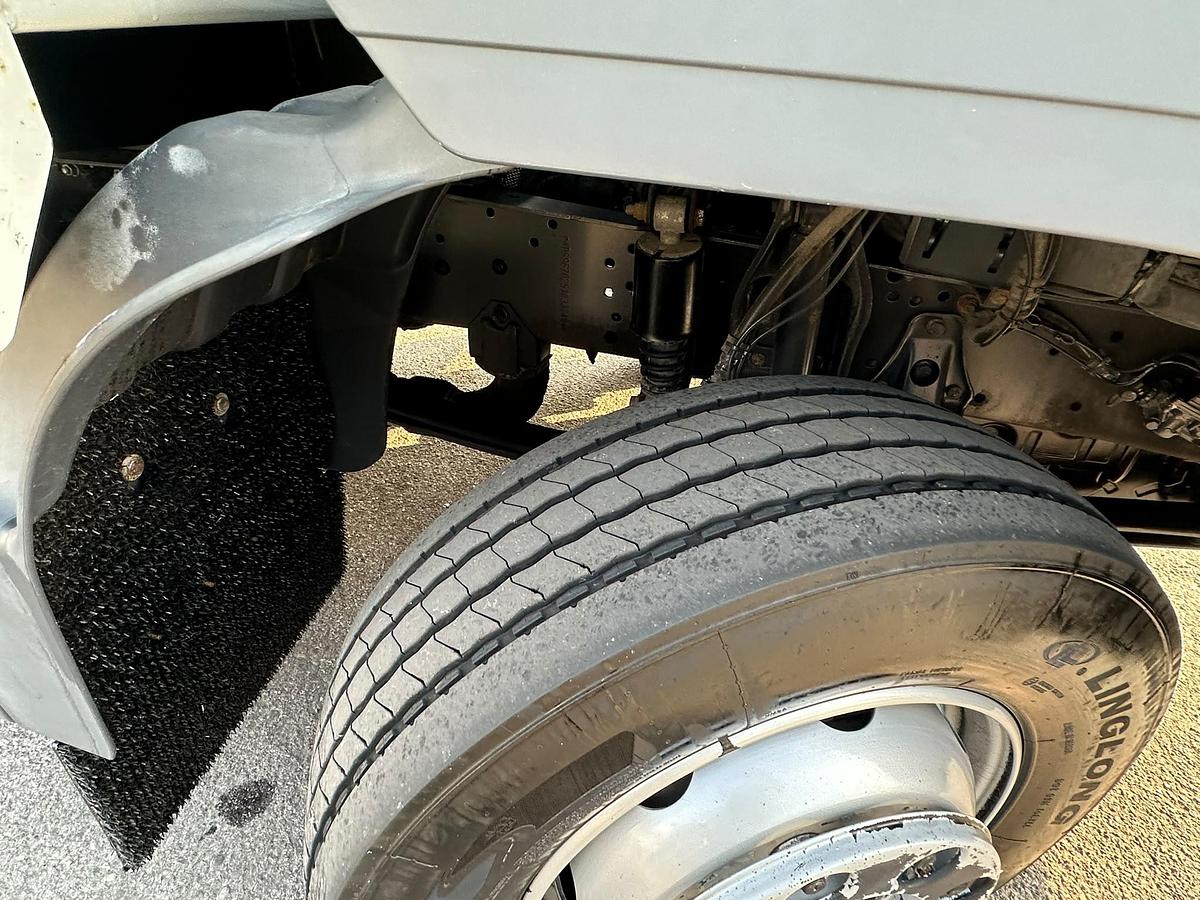 Usato Mercedes Atego 1221 centina e telo mt 6.50
