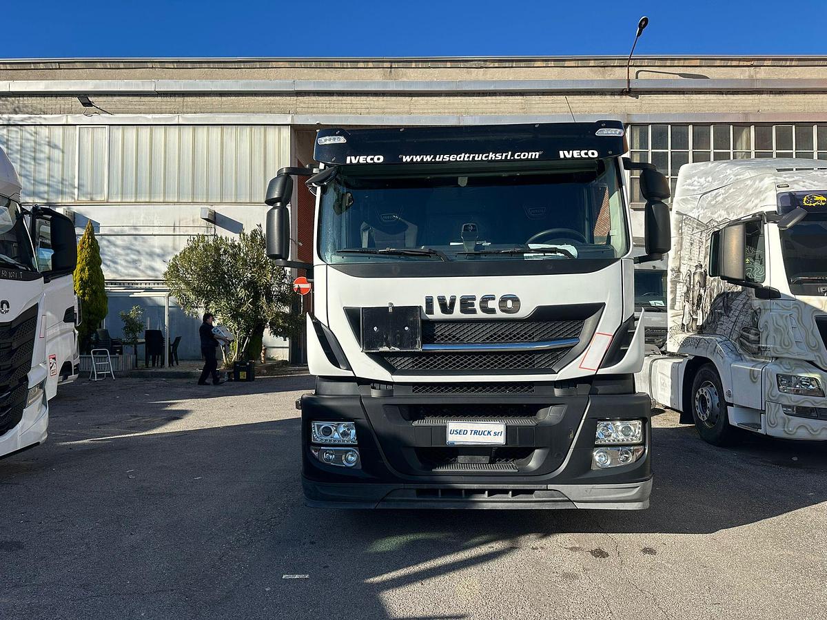 Usato iveco stralis 420 cabina bassa adr 2015