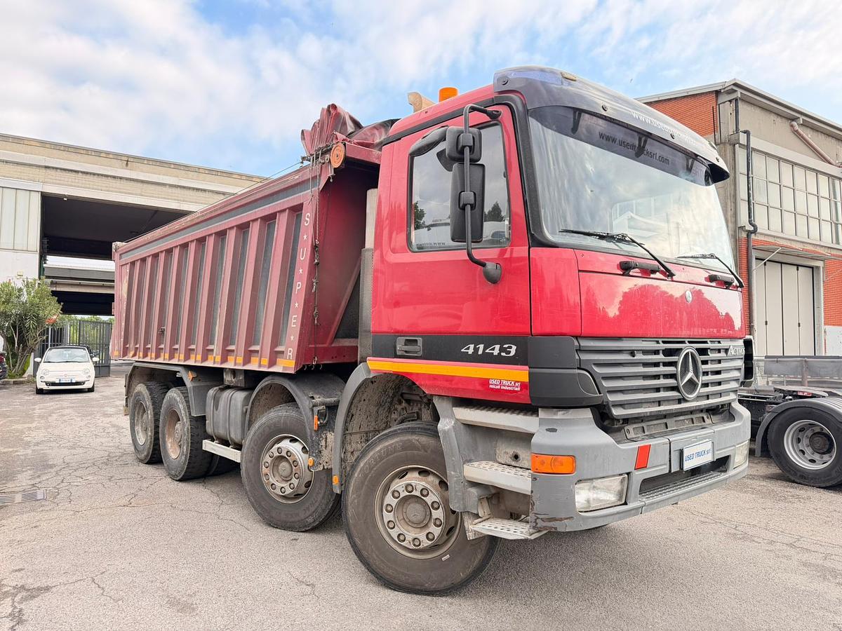 Usato MERCEDES ACTROS 4143 RIBALTABILE POSTERIORE