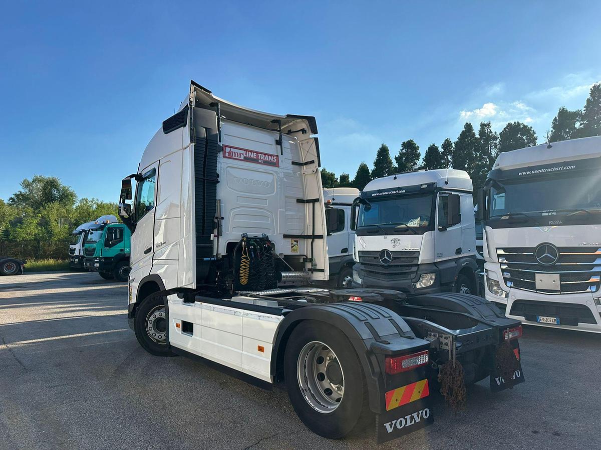 Usato Volvo FH 460 I-Save Automatico Retarder DOCUMNETI RUMENI