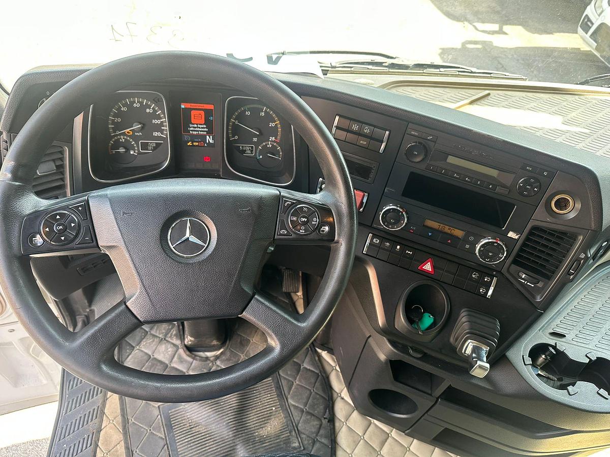 Usato Mercedes 1845 Pompa e presa di forza ADR