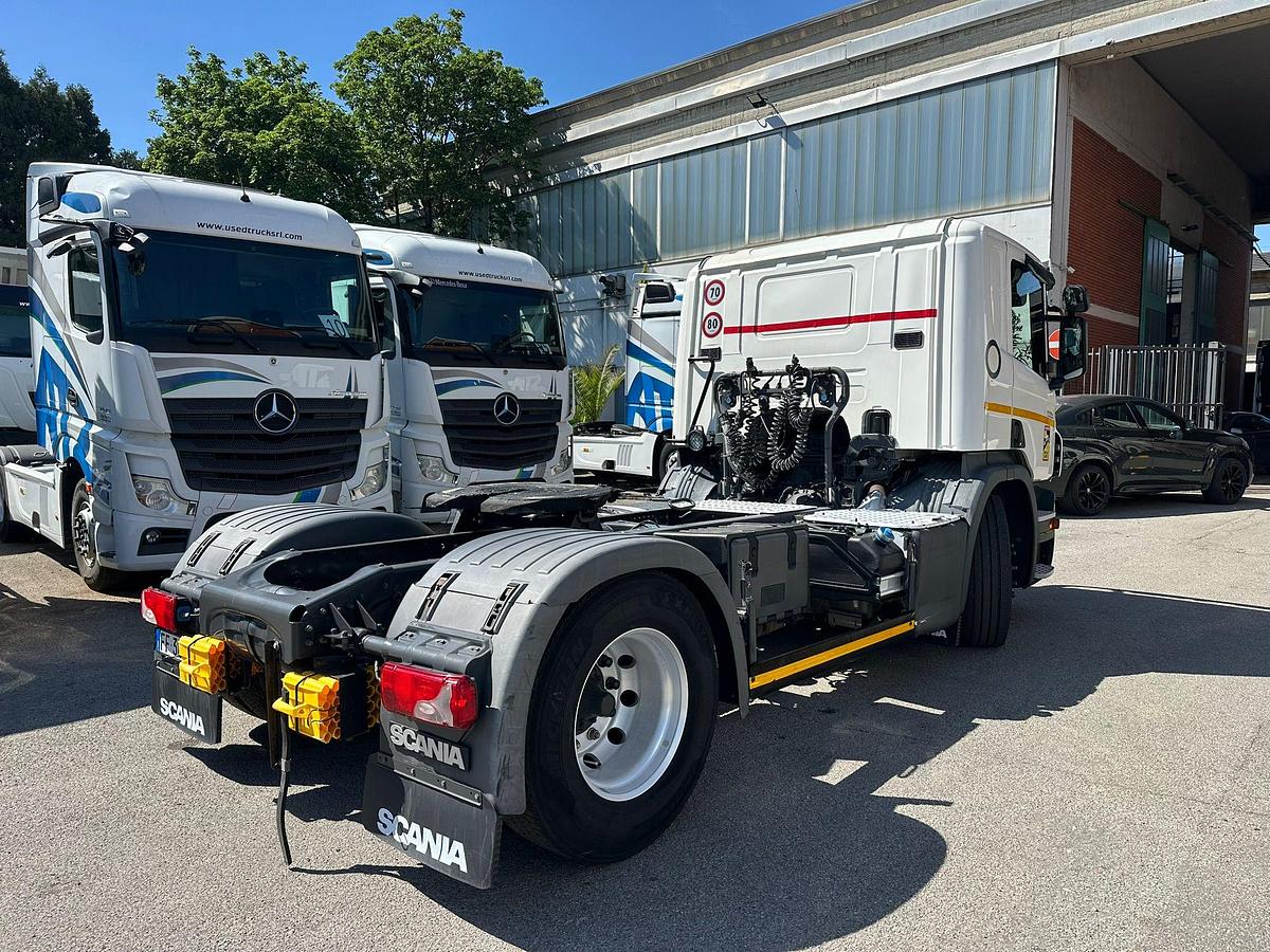 Usato SCANIA P410 CABINA CORTA ADR