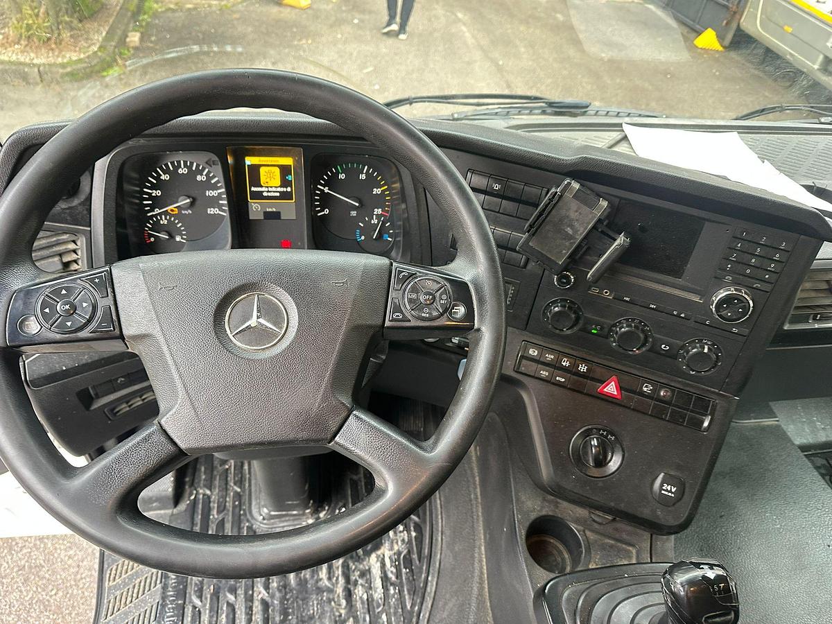 Usato MERCEDES AROCS 33.52 POMPA E PRESA DI FORZA
