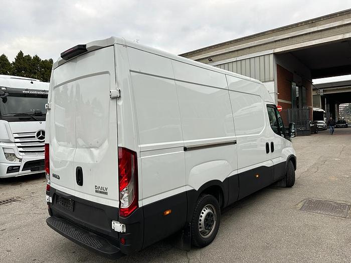 Usato IVECO DAILY 35S16