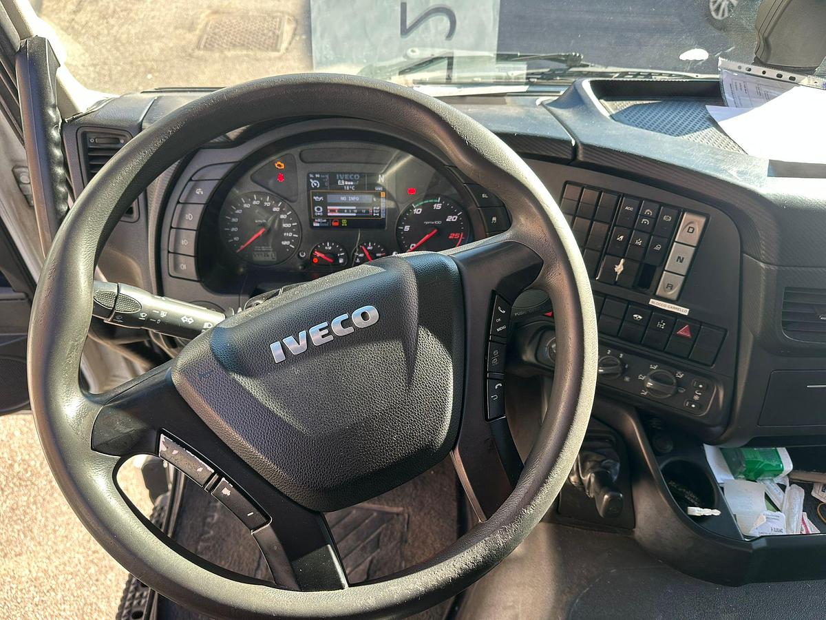 Usato Iveco Stralis 420 adr tutte le classi