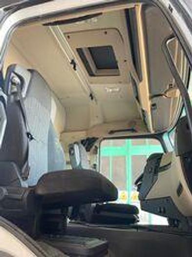 Usato 2015 MERCEDES-BENZ Actros 1845